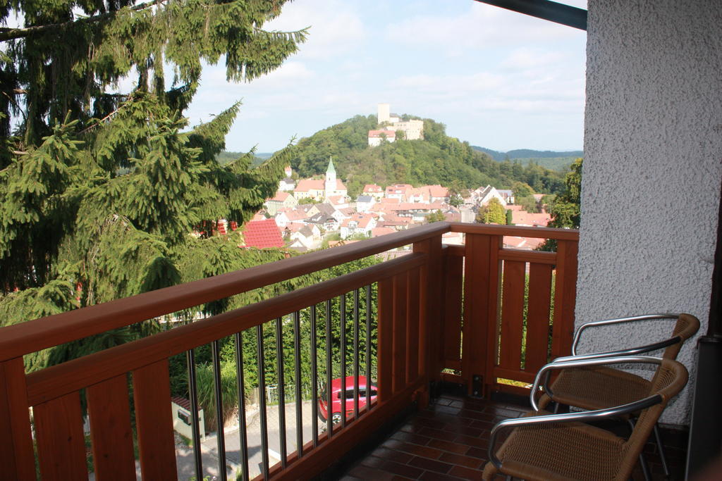 Marias Pension Falkenstein  Rum bild